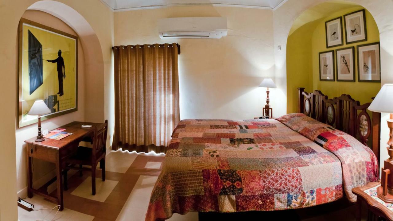 Neemrana'S - Tijara Fort Palace Exterior photo